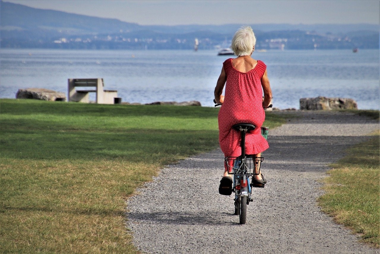 Vélo électrique ou trottinette électrique : Lequel vous convient le mieux ?